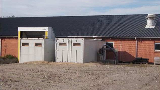 L'uso di moduli o box di pre-svezzamenti per suinetti di basso peso, permette di: 1.&nbsp;Svezzarli applicando un management adeguato per loro. 2.&nbsp;Pi&ugrave; omogeneit&agrave; di peso nelle sale di svezzamento. 3. Mantenere una gestione del tutto pieno, tutto vuoto, adeguato in sala parto.
