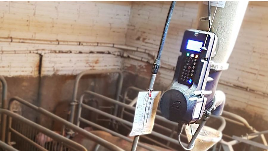 Foto 2. Sistema elettronico di alimentazione a secco
